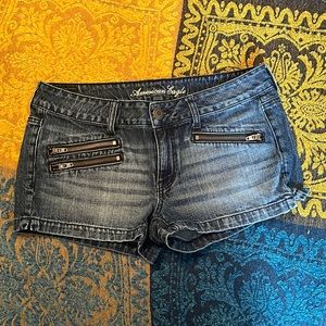 AEO Shorts with Zipper detail